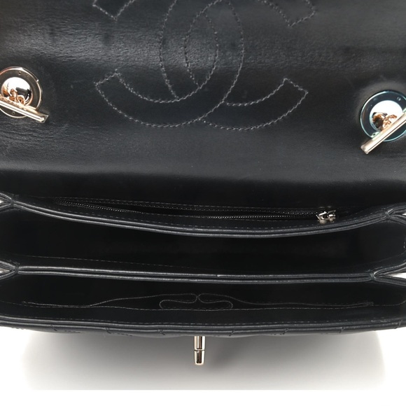 CHANEL Lambskin Chevron Trendy CC Flap Bag - Picture 5 of 9